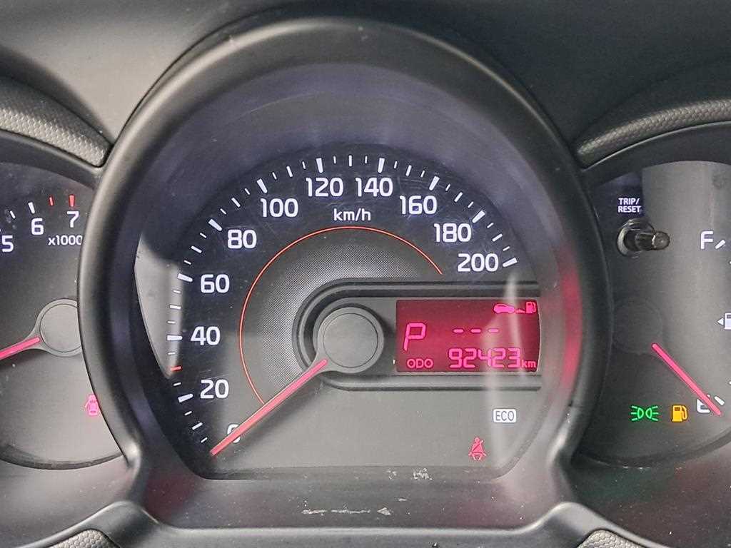 KIA Ray - Vista 8