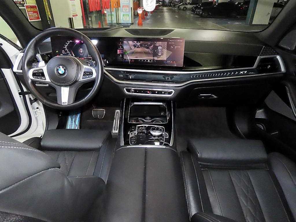 BMW X7 - Vista 10
