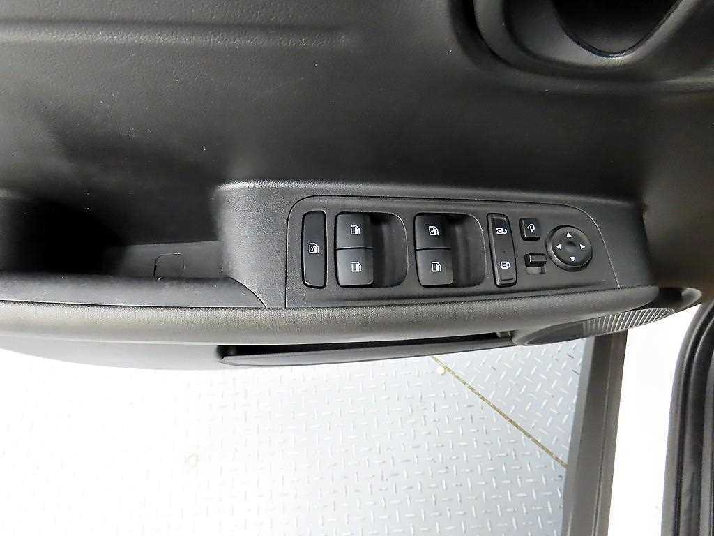 HYUNDAI Casper - Vista 11