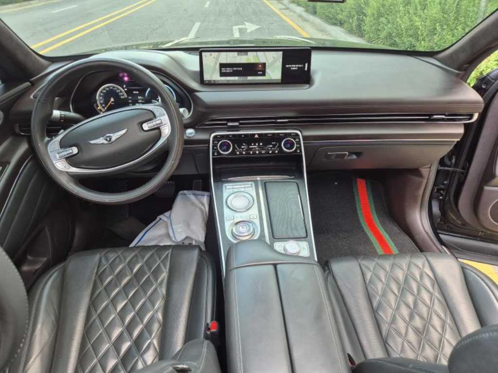Genesis GV80 - Vista 10