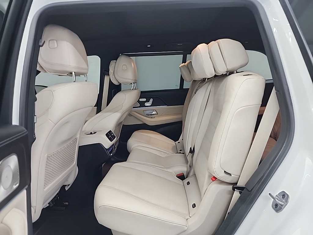 Mercedes Benz GLS Class - Vista 12