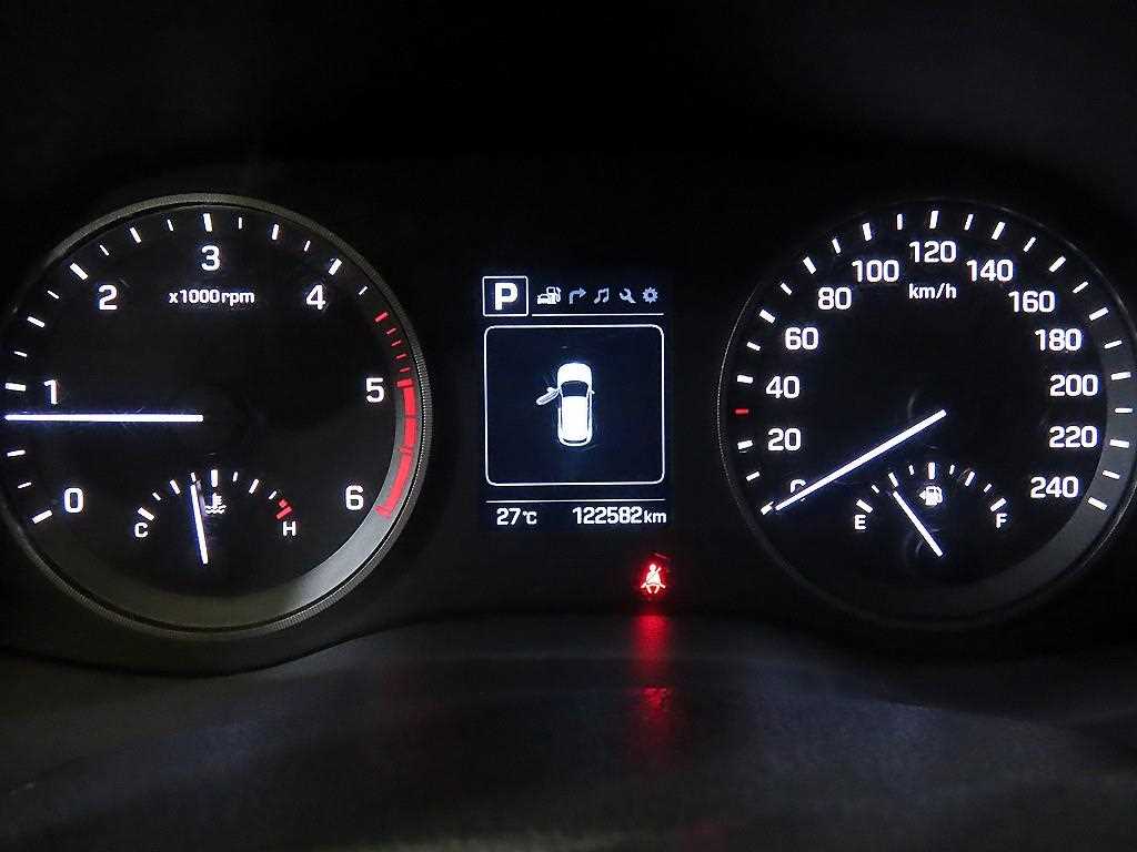 HYUNDAI Tucson - Vista 9