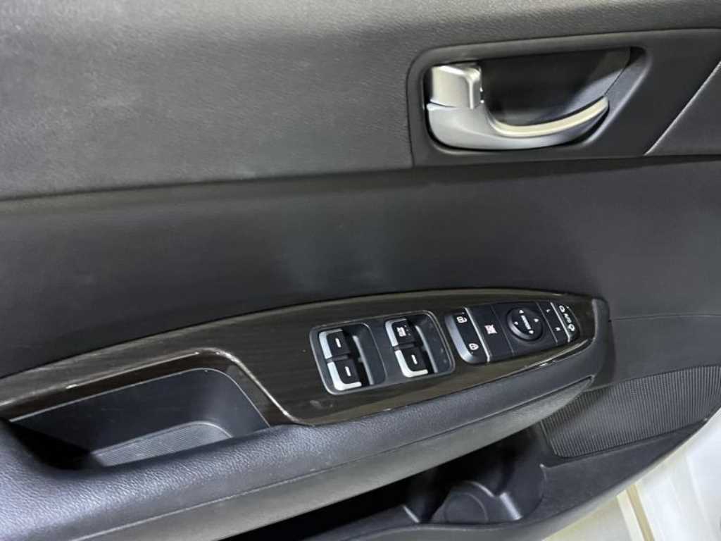 KIA K5 - Vista 12