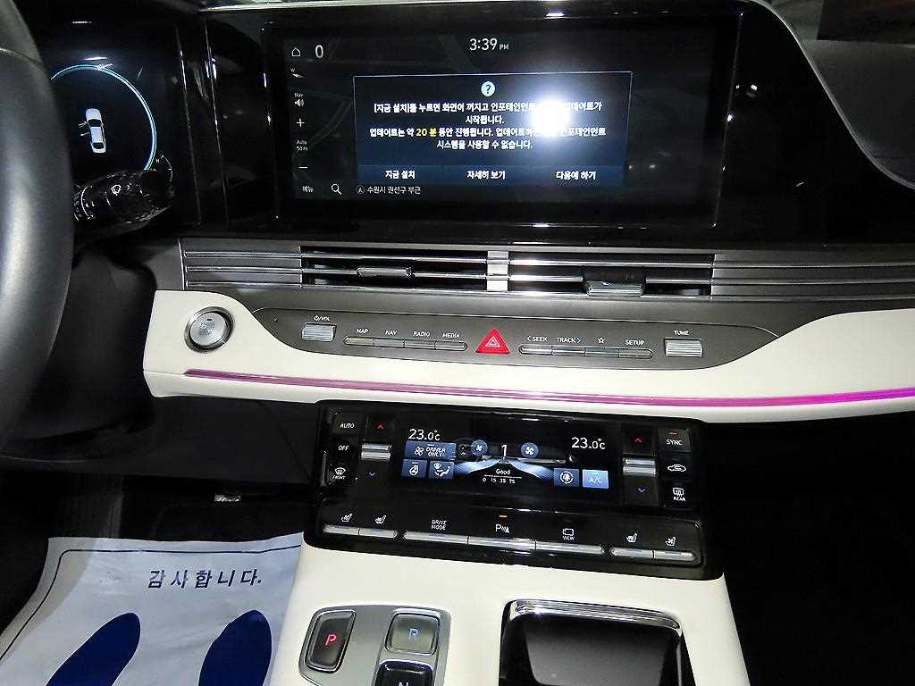 HYUNDAI Grandeur - Vista 11