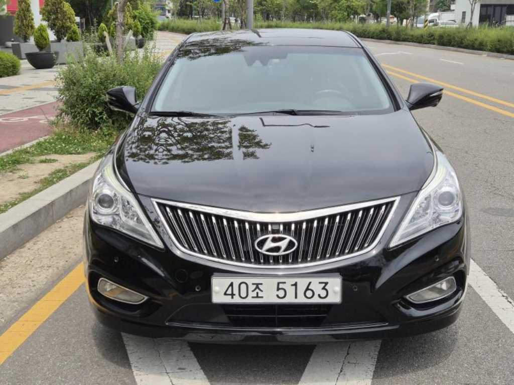 HYUNDAI Grandeur - Vista 4