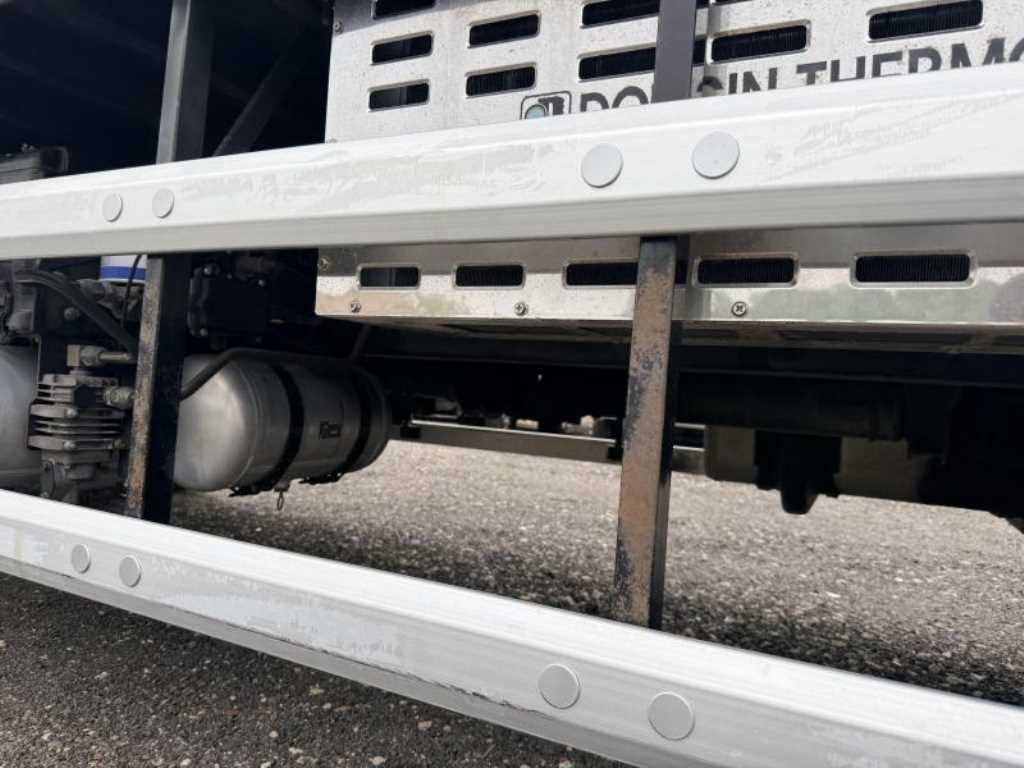 medium and large cargo truck - Vista 10