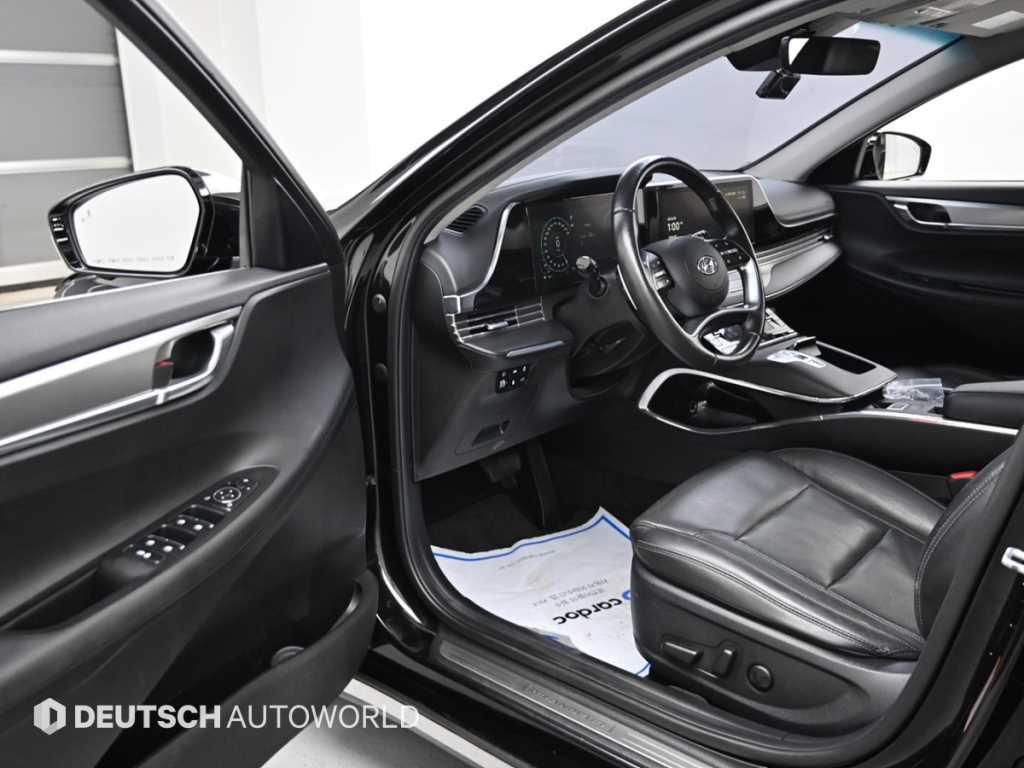 HYUNDAI Grandeur - Vista 11