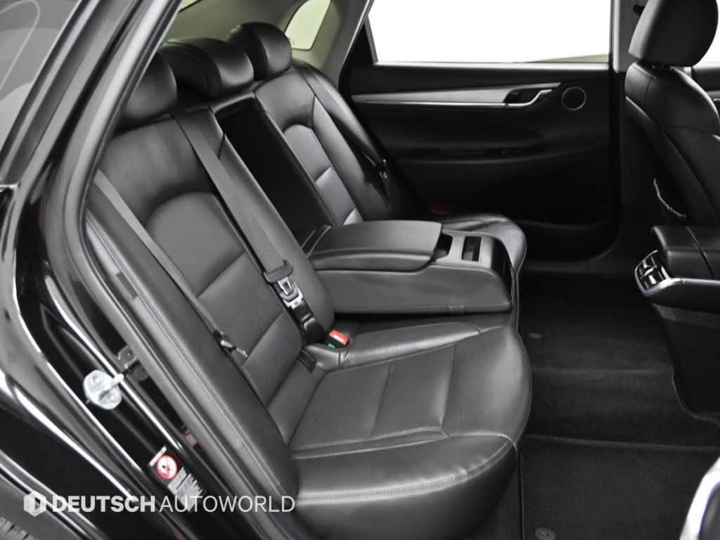 HYUNDAI Grandeur - Vista 12