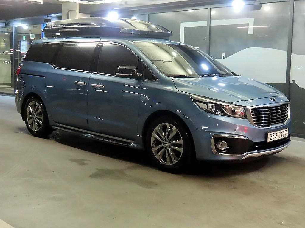 KIA Carnival 2016 skyblue - Importación desde Corea - HF Imports Iquique - Foto 1