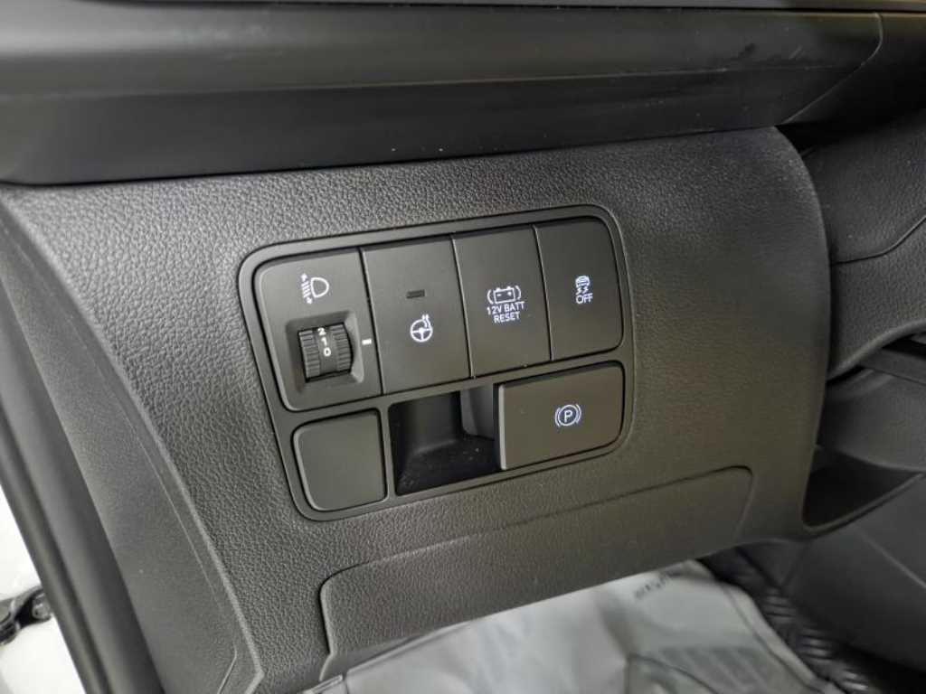HYUNDAI Staria 2025 Blanco - Importación desde Corea - HF Imports Iquique - Foto 13