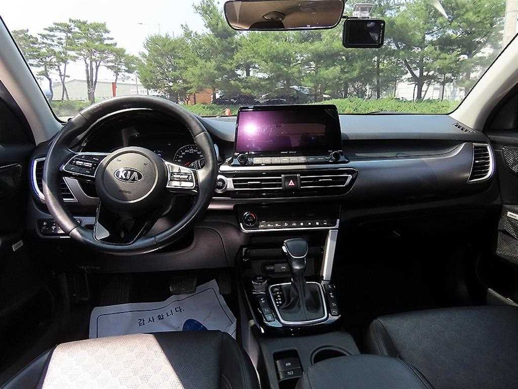 KIA Seltos - Vista 7