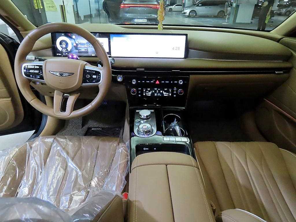 Genesis G80 - Vista 10