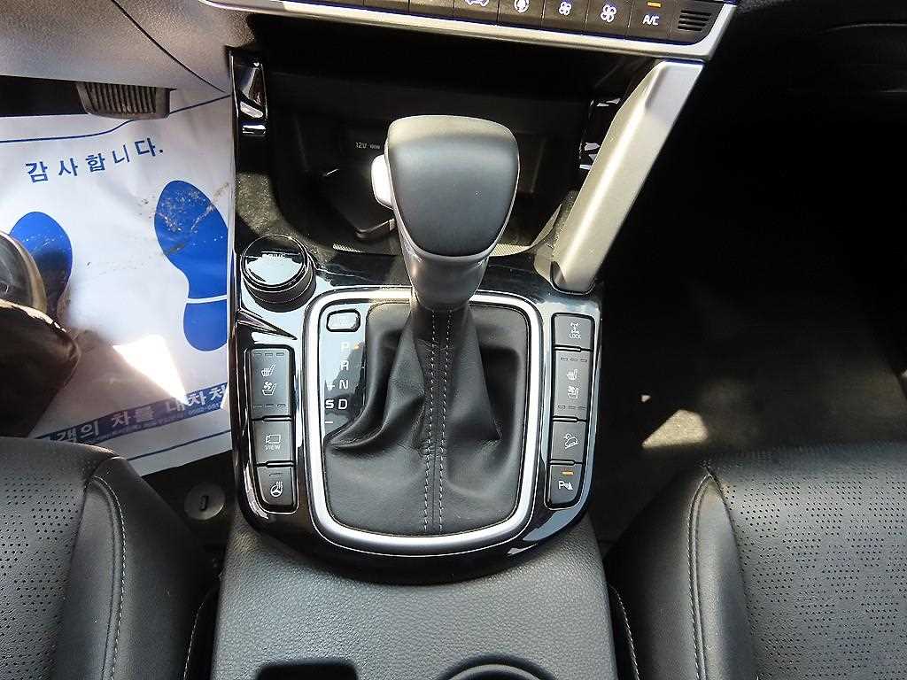 KIA Seltos - Vista 11