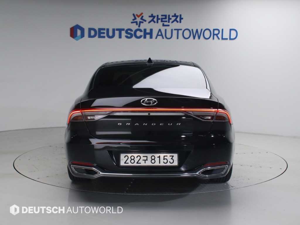 HYUNDAI Grandeur - Vista 4