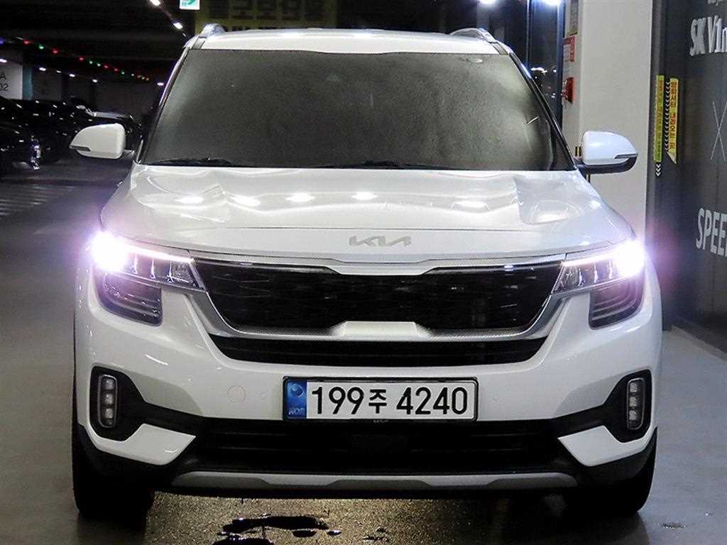 KIA Seltos - Vista 2