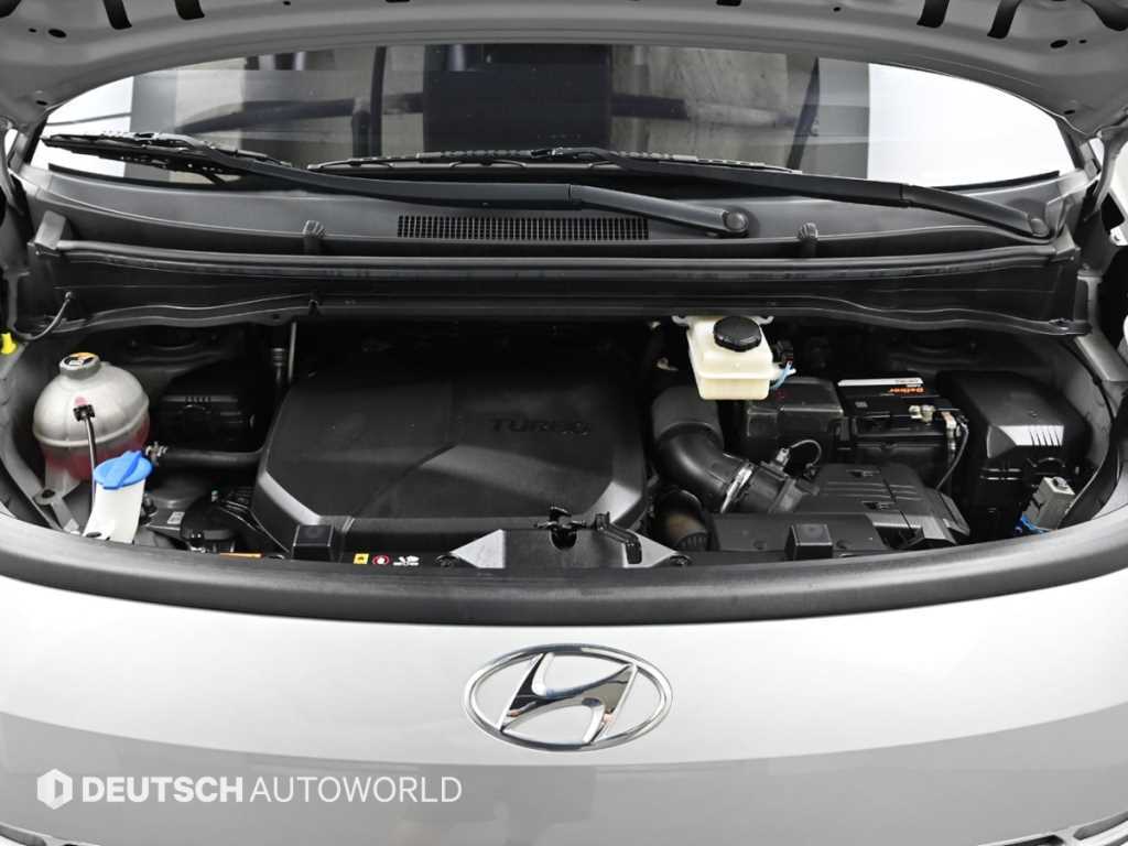 HYUNDAI Staria - Vista 6