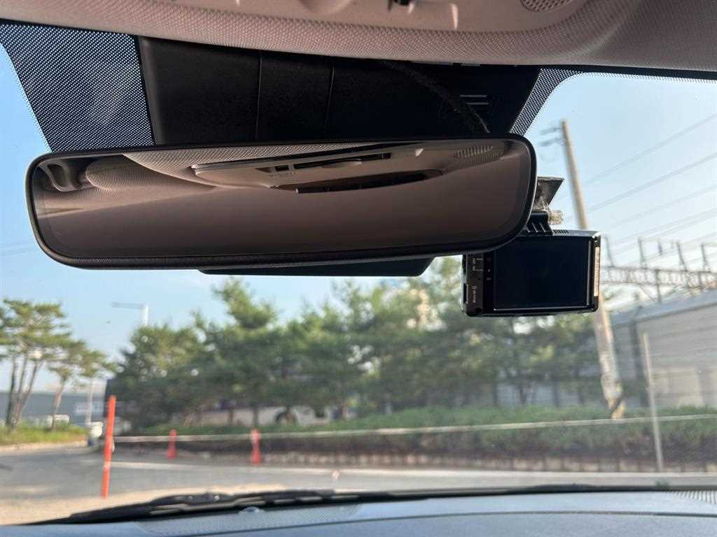HYUNDAI Sonata - Vista 12
