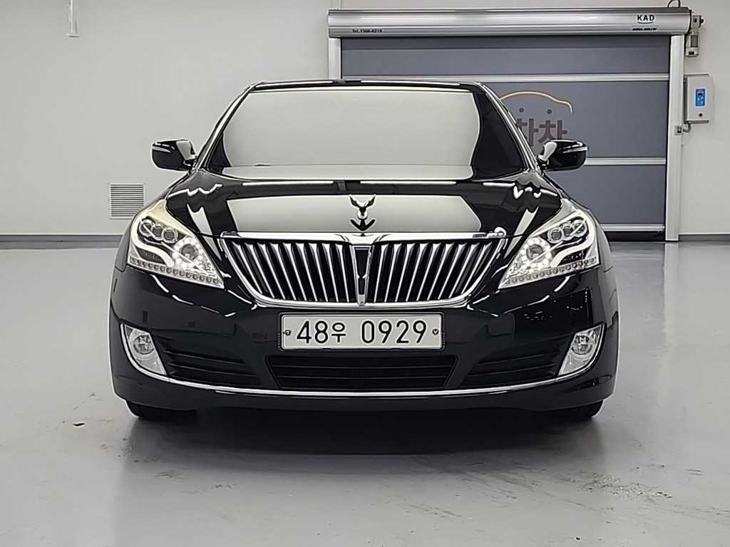 HYUNDAI Equus - Vista 2