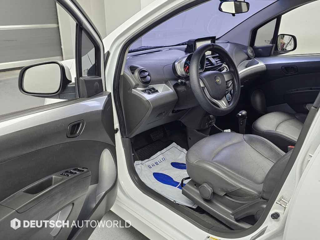 Chevrolet Spark - Vista 11