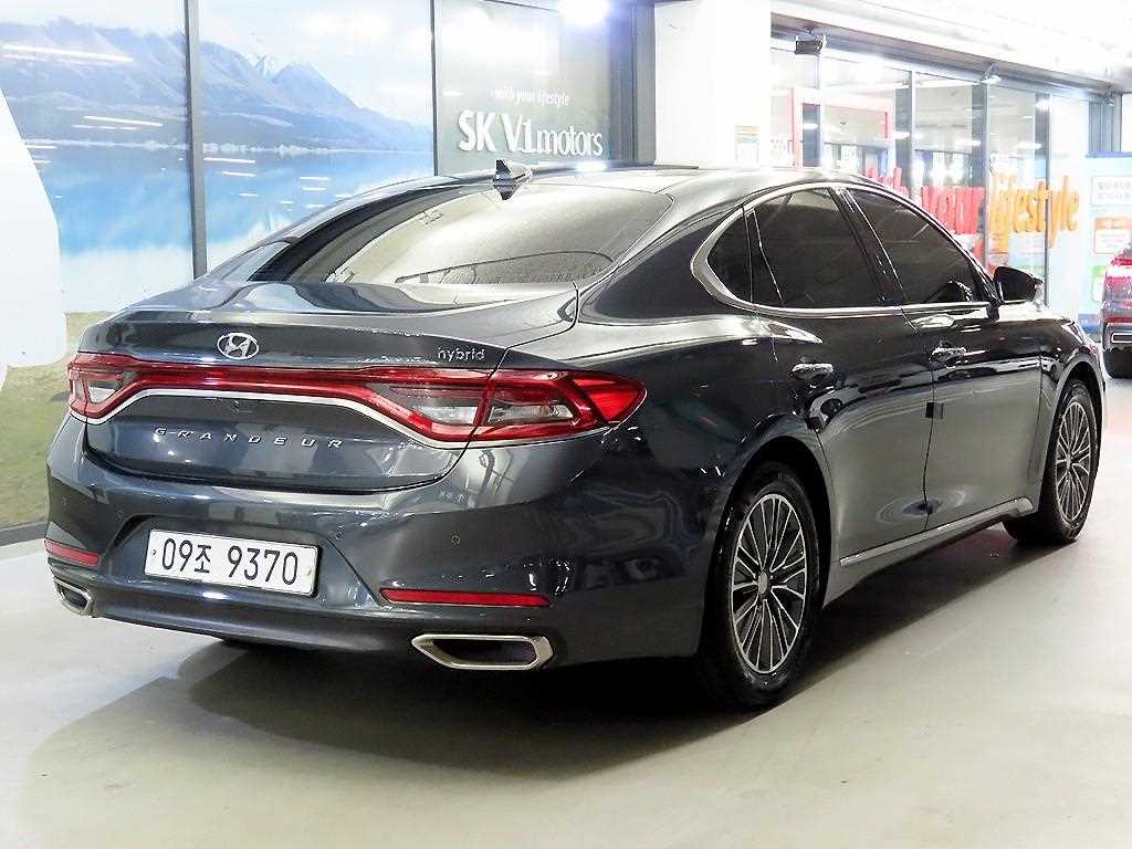 HYUNDAI Grandeur - Vista 4