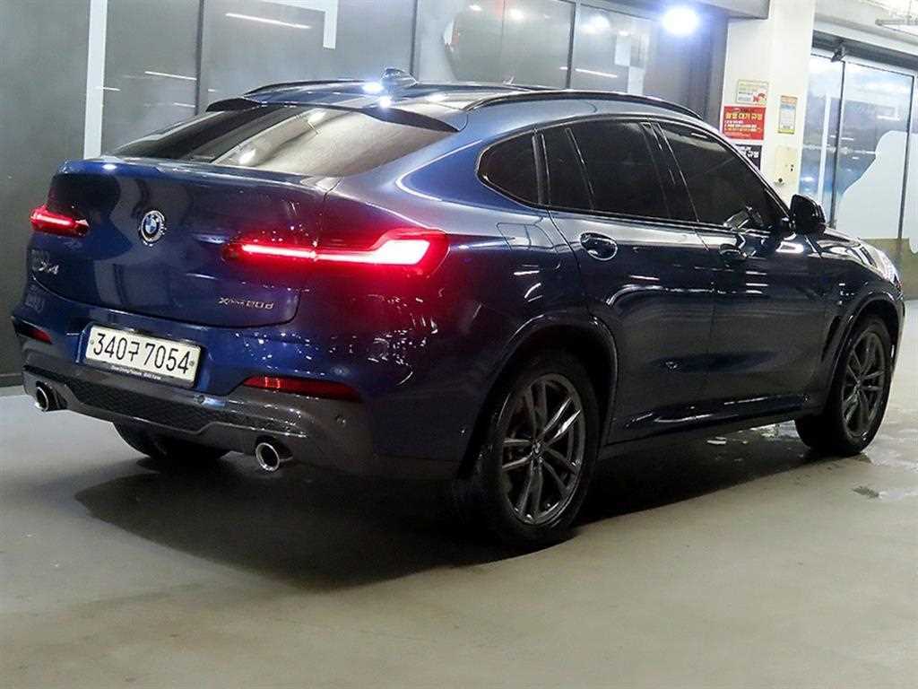 BMW X4 - Vista 4
