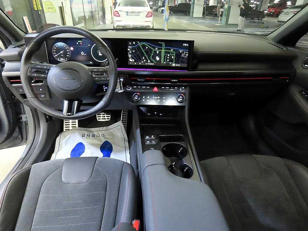 HYUNDAI Sonata - Vista 10
