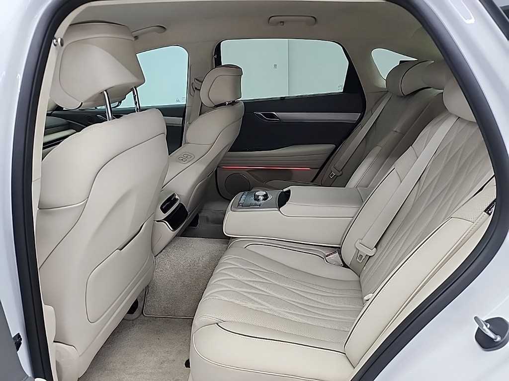 Genesis G80 - Vista 12