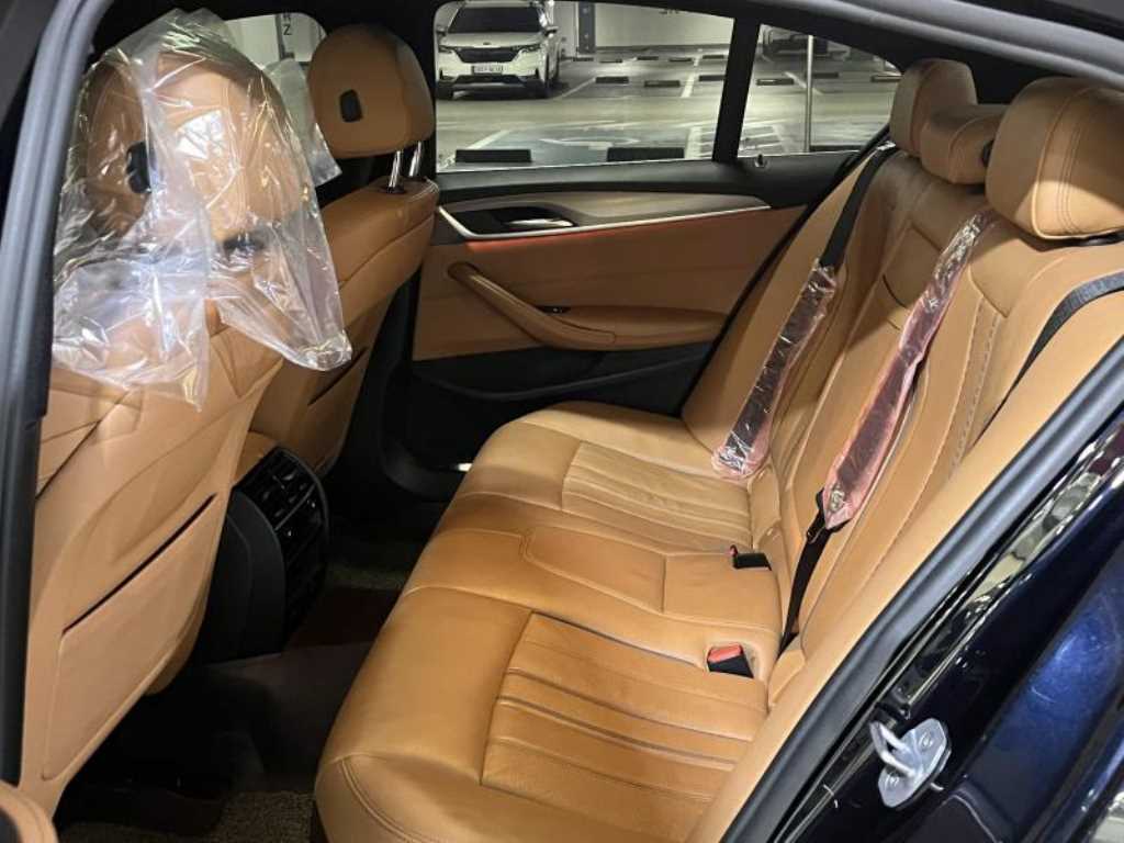 BMW 5 Series - Vista 7