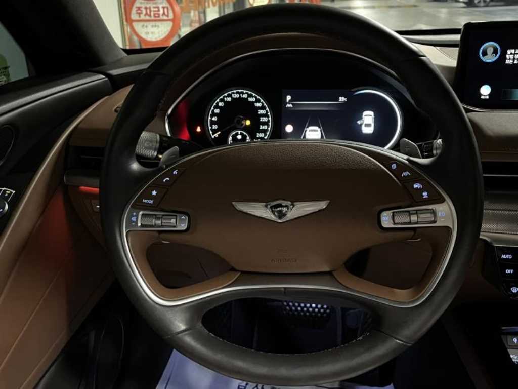 Genesis G80 - Vista 8