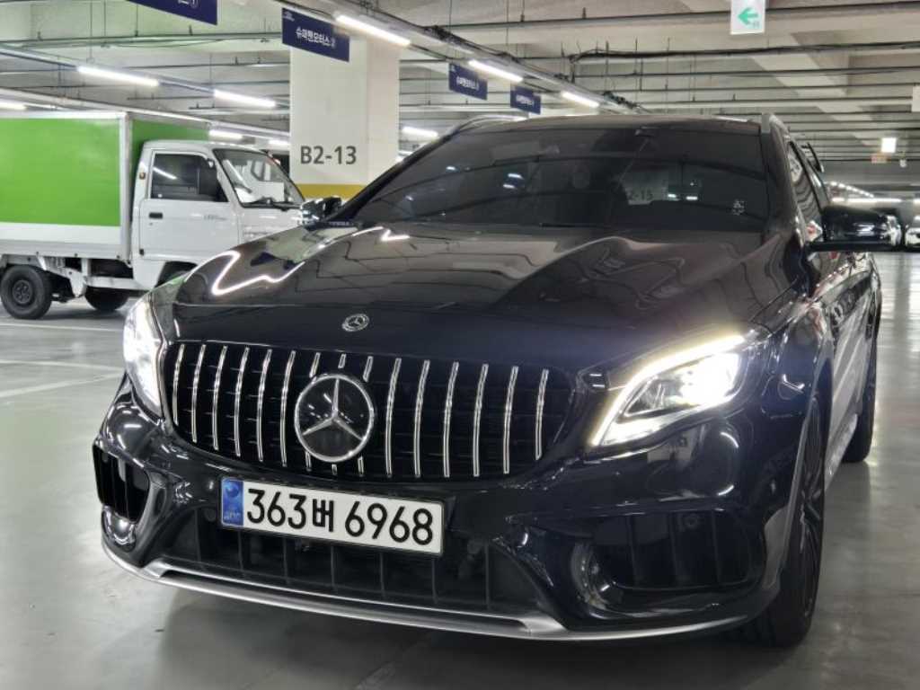 Mercedes Benz GLA Class 2018 Negro - Importación desde Corea - HF Imports Iquique - Foto 1