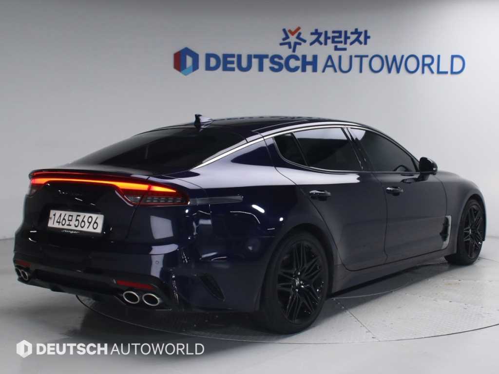 KIA Stinger - Vista 2