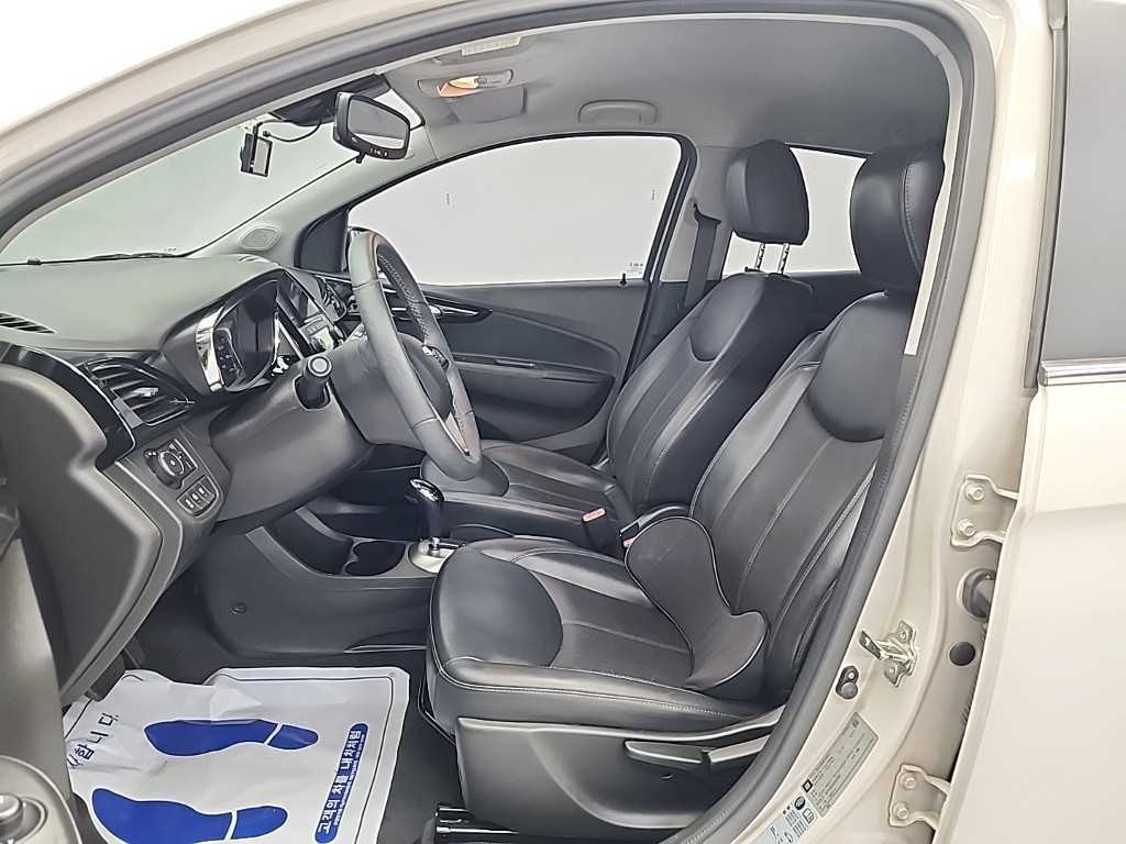 Chevrolet Spark - Vista 11