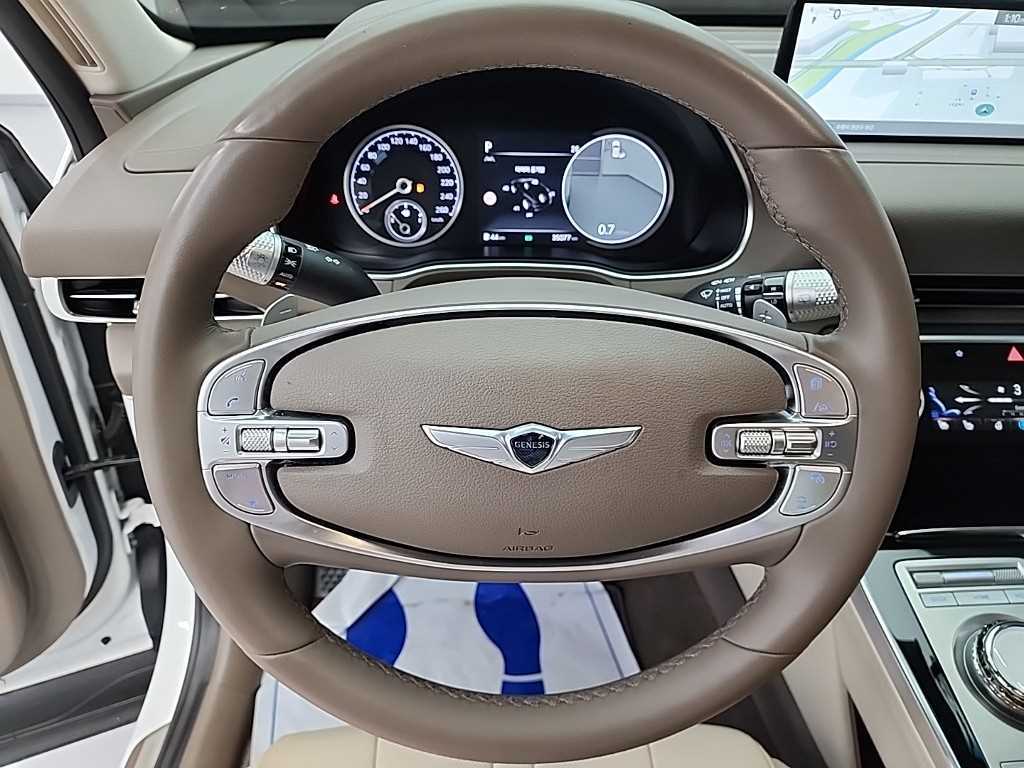 Genesis GV80 - Vista 9