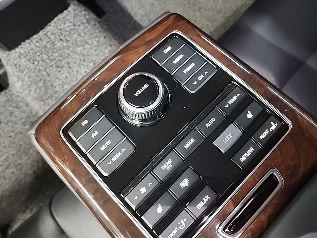 HYUNDAI Equus 2015 Negro - Importación desde Corea - HF Imports Iquique - Foto 15