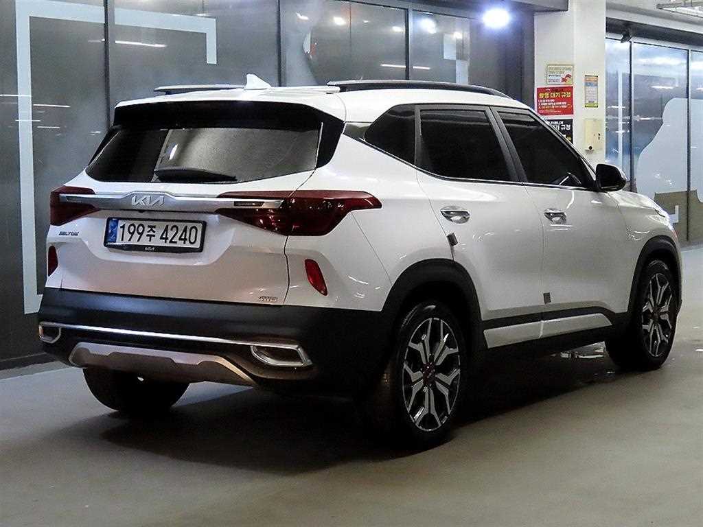 KIA Seltos - Vista 4