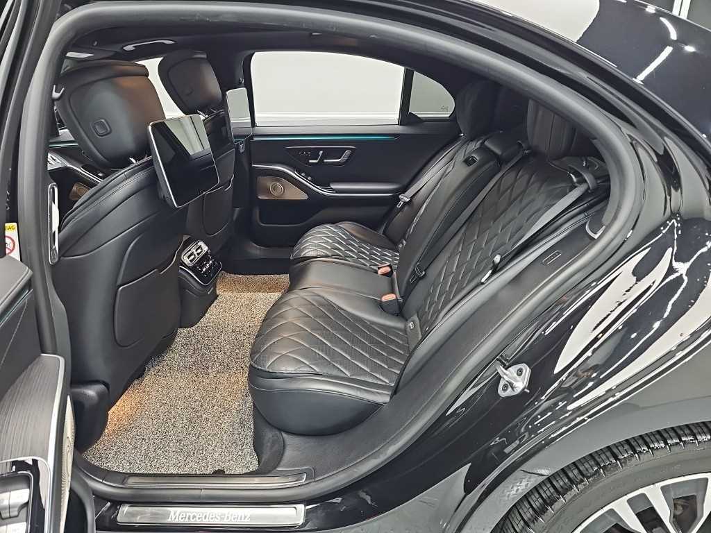 Mercedes Benz S Class - Vista 12