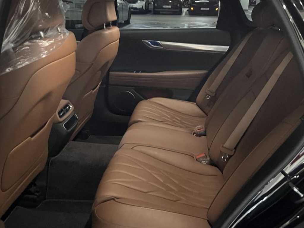 Genesis G80 - Vista 9
