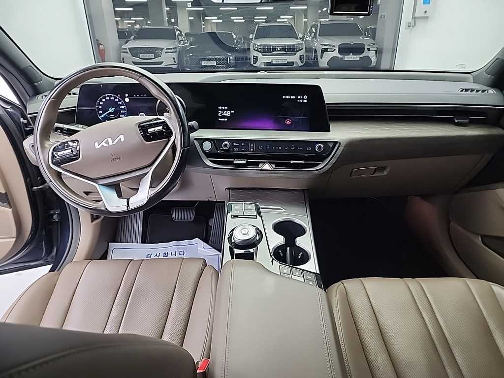 KIA K8 - Vista 7