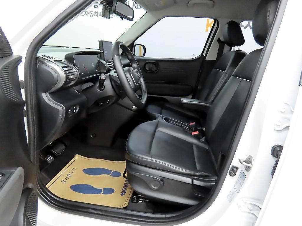 HYUNDAI Casper - Vista 6