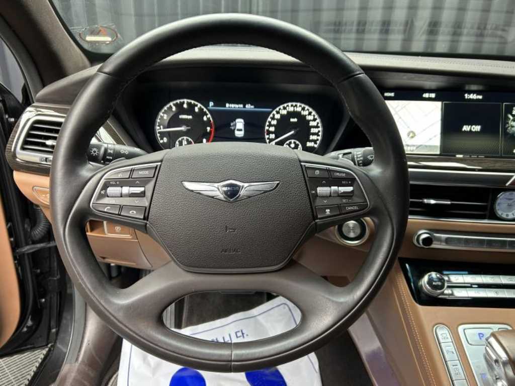 Genesis G90 - Vista 7