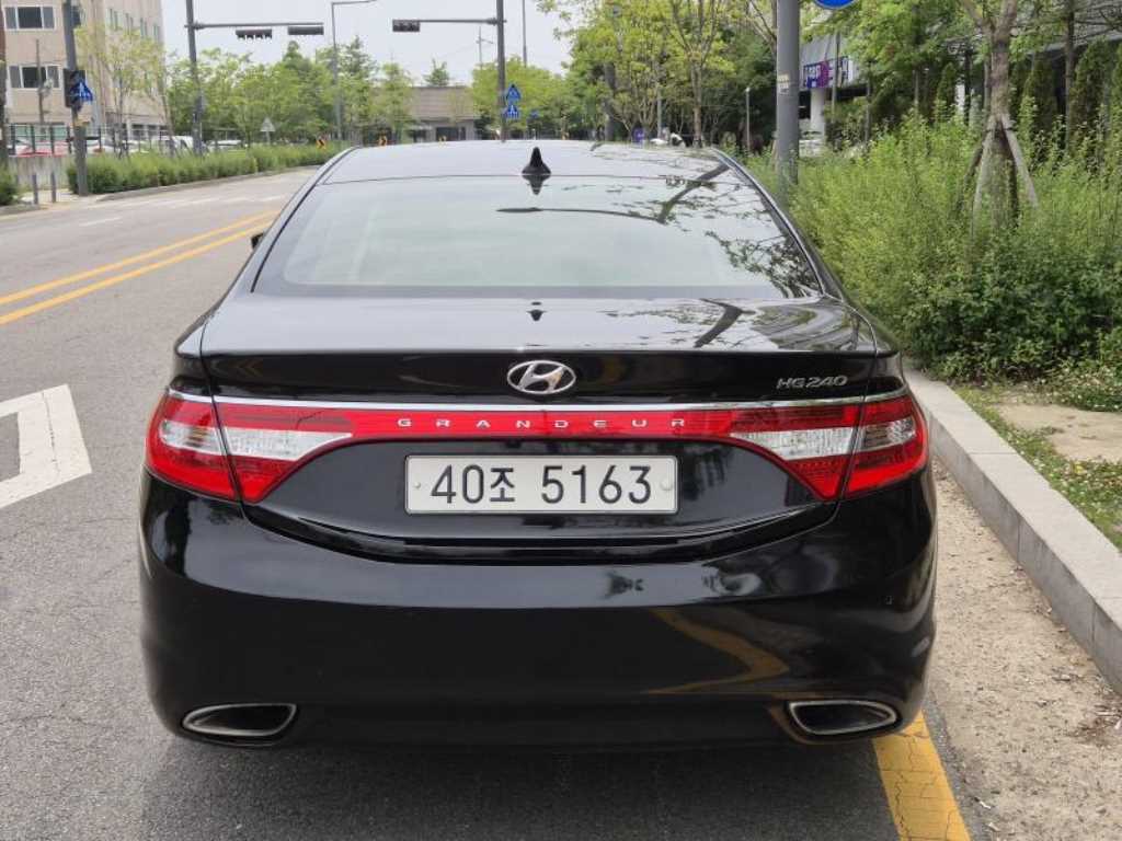 HYUNDAI Grandeur - Vista 6