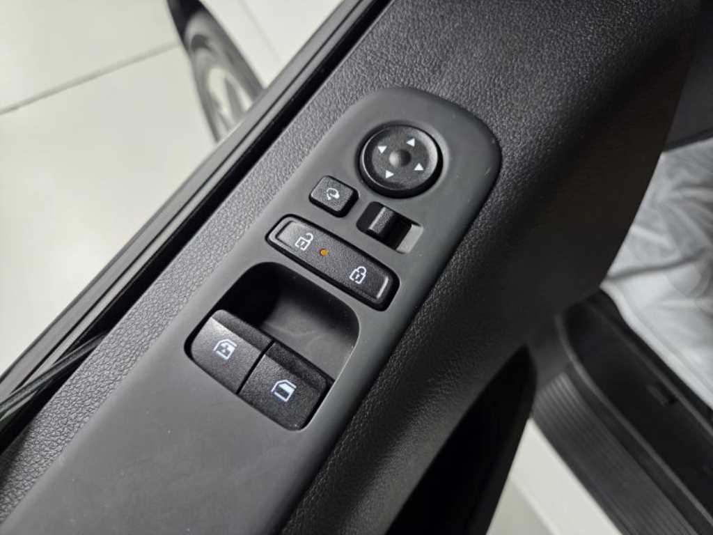 HYUNDAI Staria - Vista 11