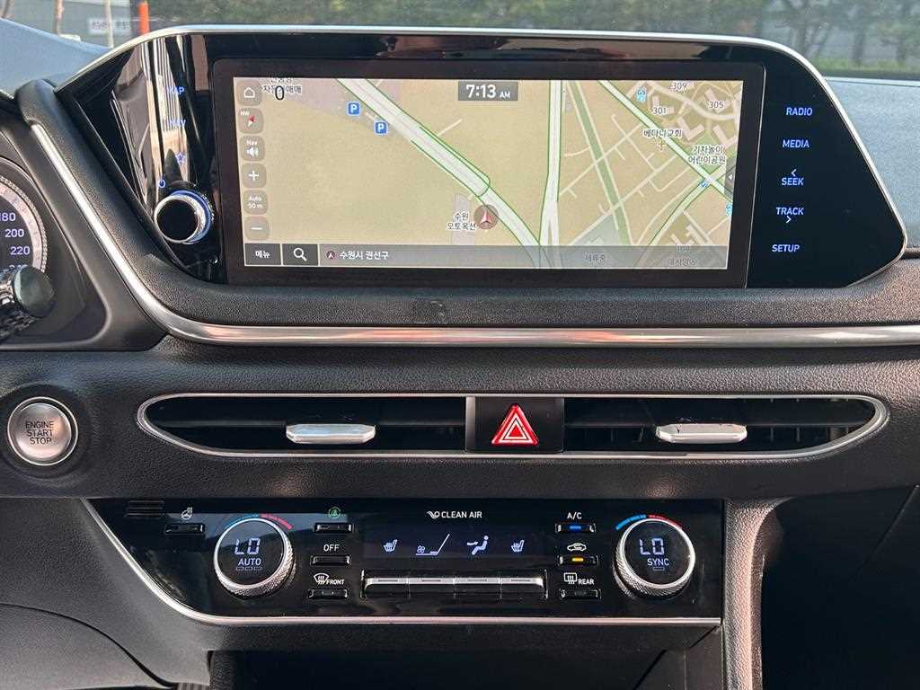 HYUNDAI Sonata - Vista 10
