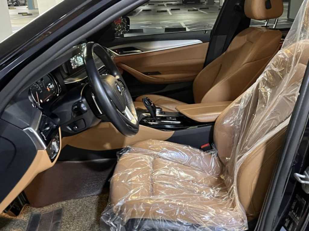 BMW 5 Series - Vista 11
