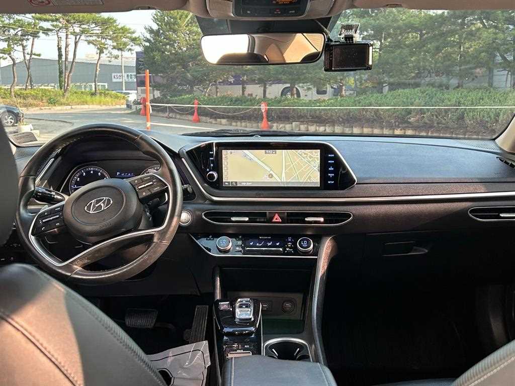 HYUNDAI Sonata - Vista 5