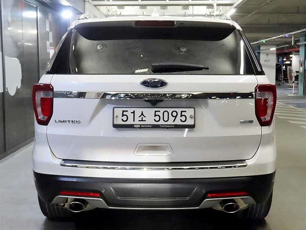 Ford Explorer - Vista 5