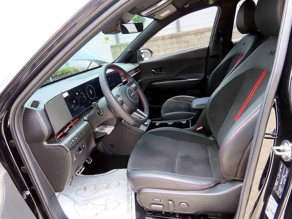 HYUNDAI Kona - Vista 5