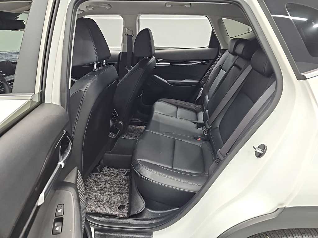 KIA Seltos - Vista 12