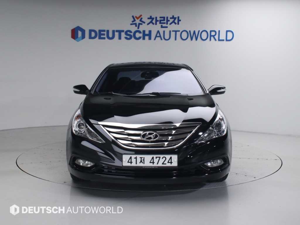 HYUNDAI Sonata - Vista 3