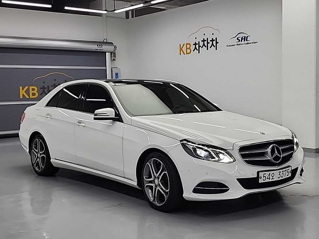 Mercedes Benz E class - Vista 4